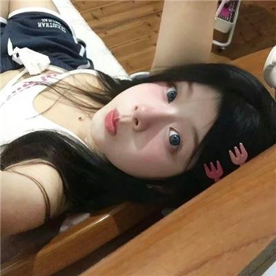 小镇春回